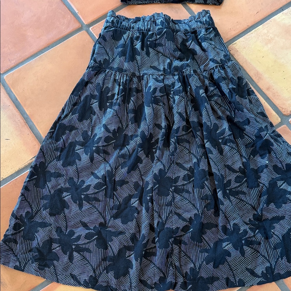 Universal Thread Women's Bra Tank Top - Black Floral and Matching Skirt - Picture 6 of 13